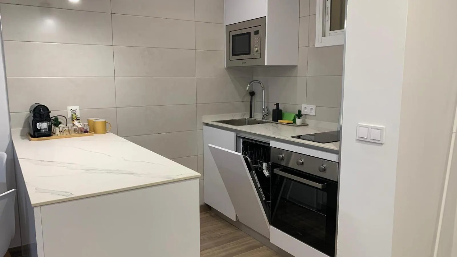 Benalmadena Jupiter Ocean View Apartament 0*,  Spain